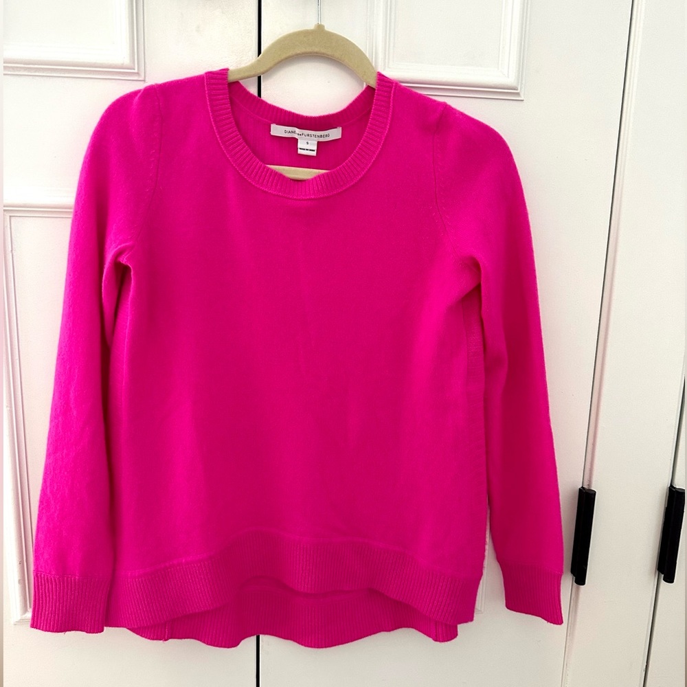 Diane Von Furstenberg Cashmere Sweater in Hot Pink